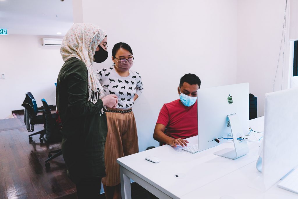 Women learning how to code at 42 Kuala Lumpur's iMac campus